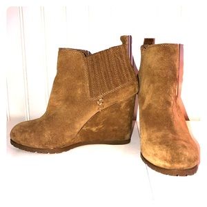 GIANNI BINI Suede Wedge Ankle Boot SIZE 6